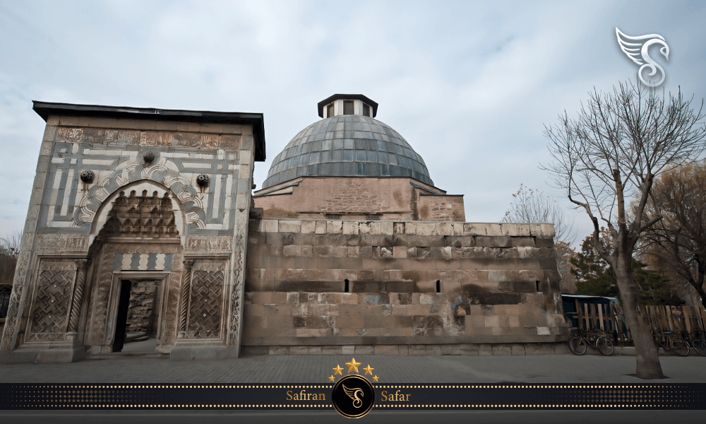 اطلاعات عمومی درباره موزه مدرسه کاراتای ترکیه