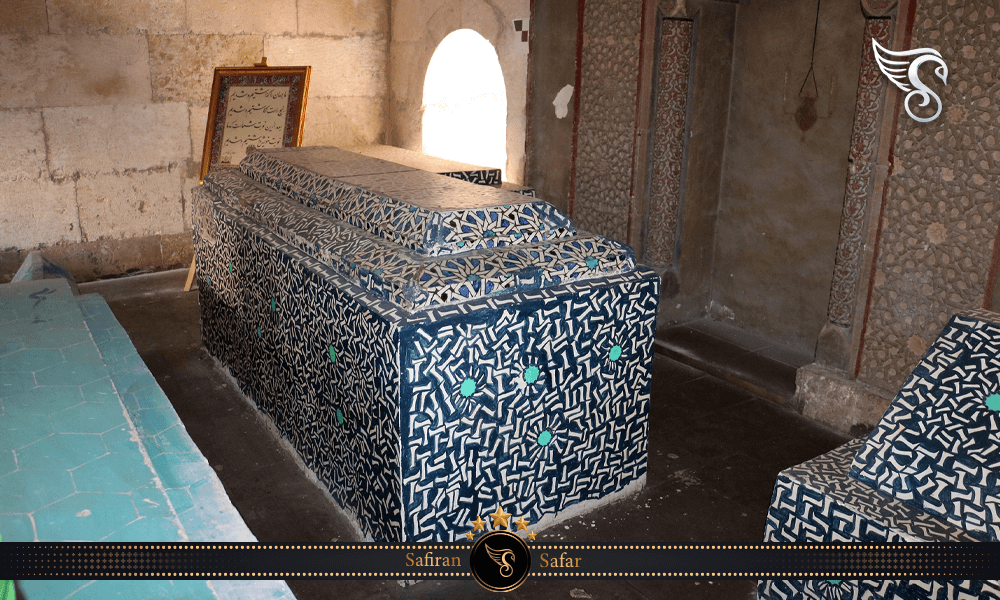 شرایط بازدید از مقبره عزتین کیکاووس