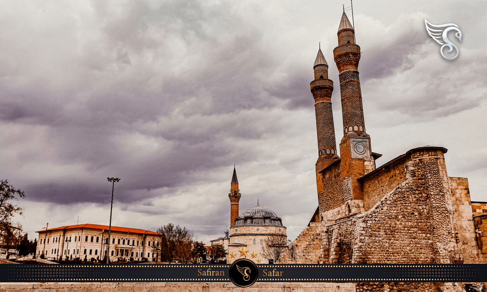 شرایط بازدید از مسجد اولو سیواس ترکیه