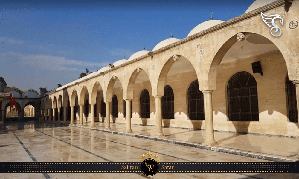 مشخصات معماری مسجد خلیل الرحمان