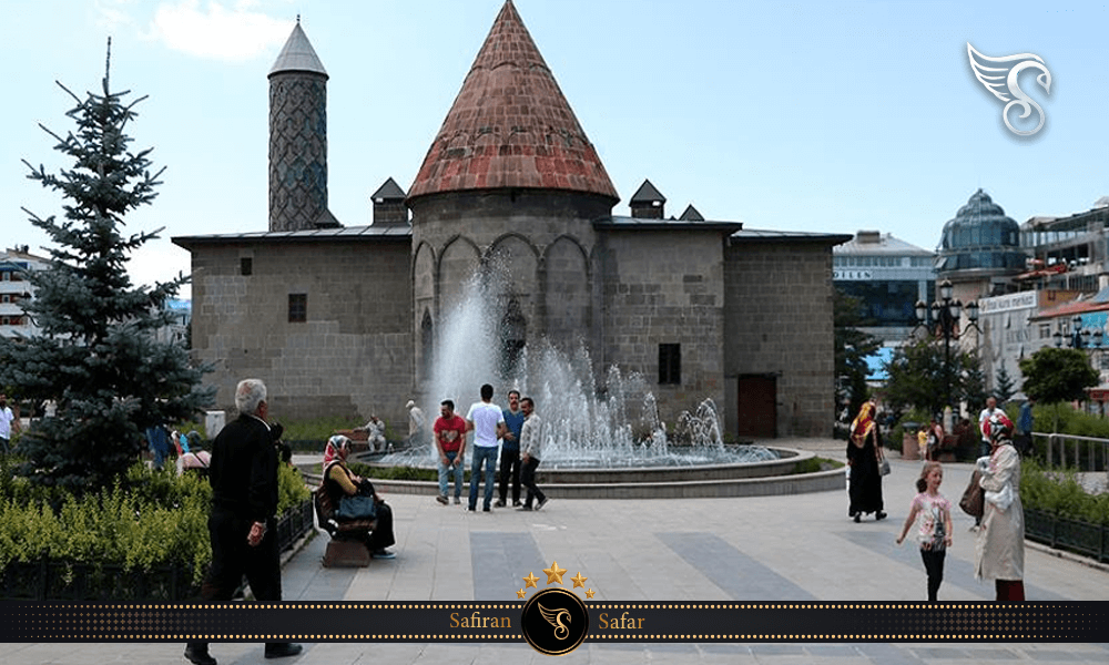 دلیل نامگذاری مدرسه یاقوتیه ترکیه