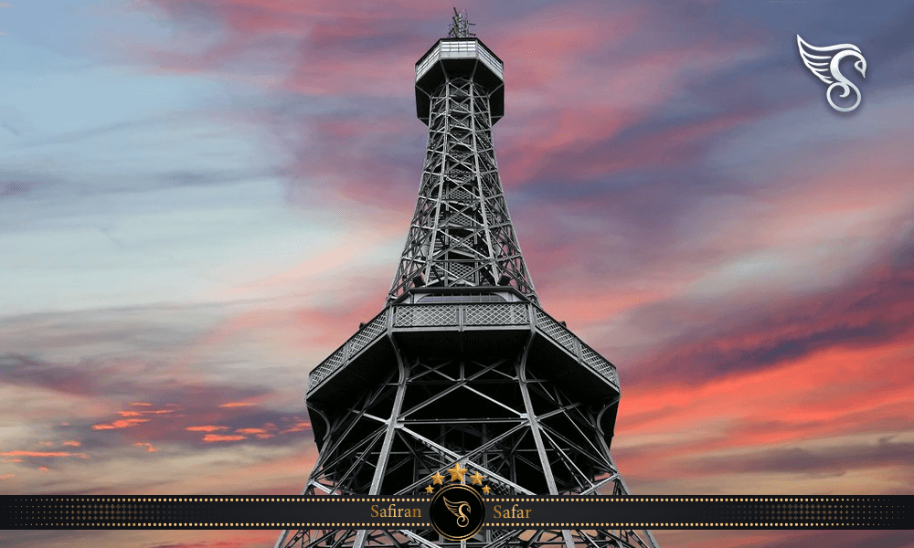 مشخصات معماری برج پترین چک