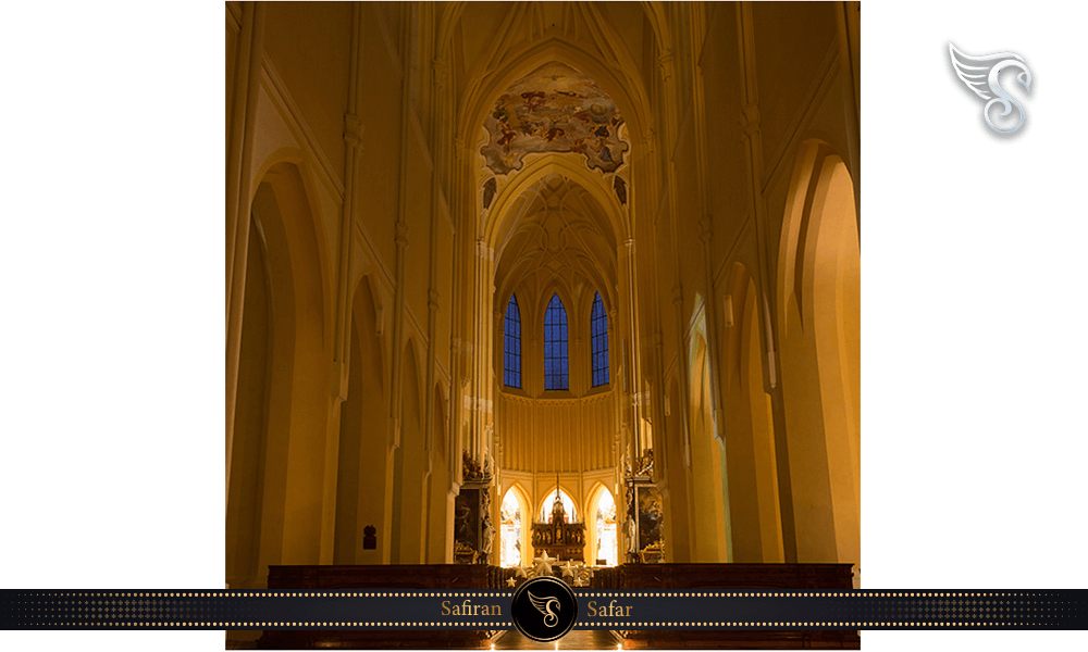 معماری کلیسای جامع عروج