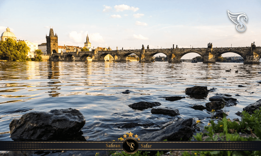 جاذبه های معروف جزیره کامپا چک