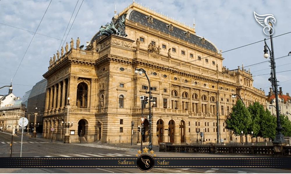 عملکرد تئاتر ملی پراگ