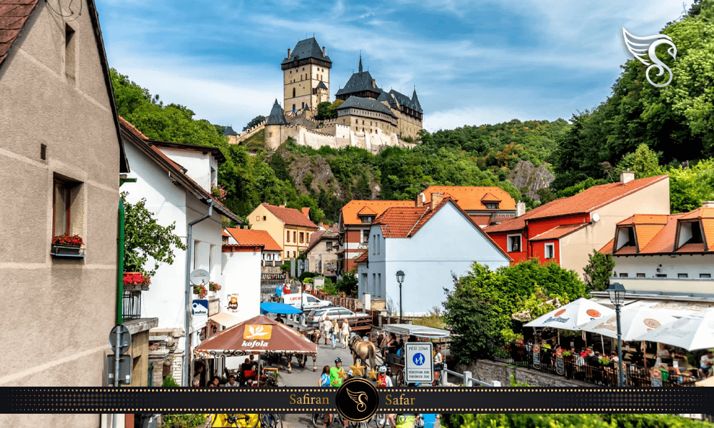 مشخصات معماری قلعه کارلشتین پراگ