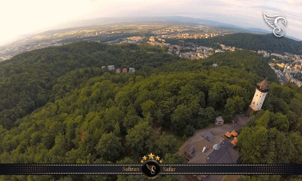 شرایط بازدید از برج چشم انداز دیانا در چک