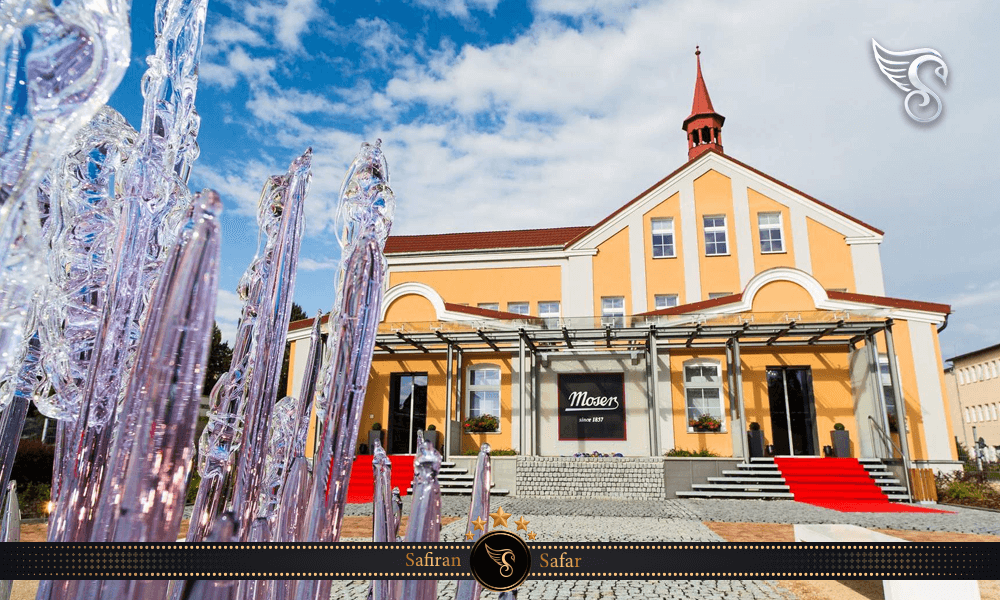 فروشگاه موزه شیشه موسر در چک