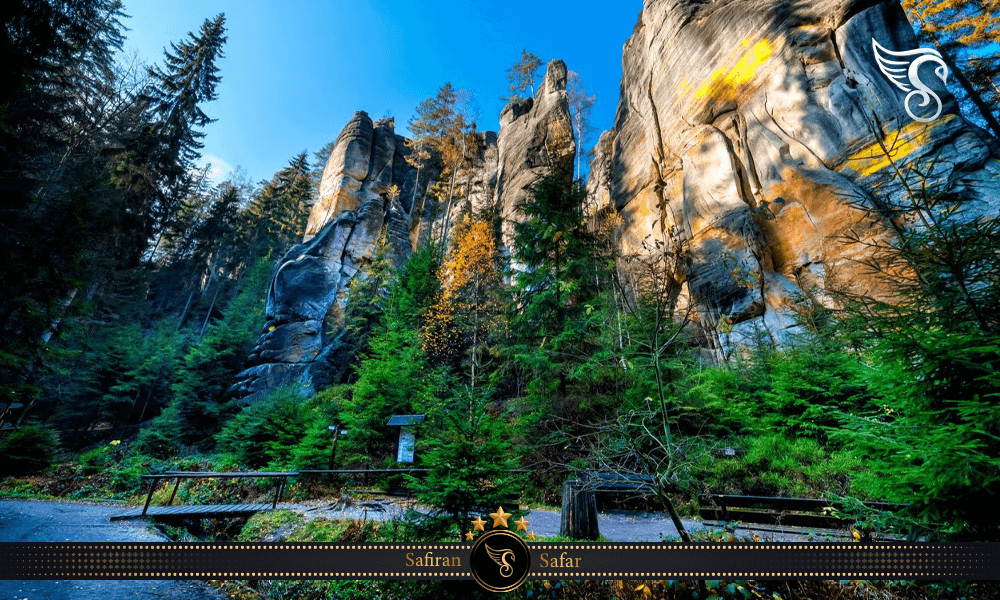 جاذبه های منحصر به فرد صخره های ادرشپاخ تپلیتسه