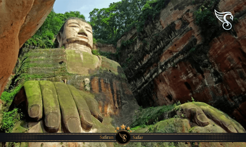 مشخصات بودای بزرگ لشان در چین